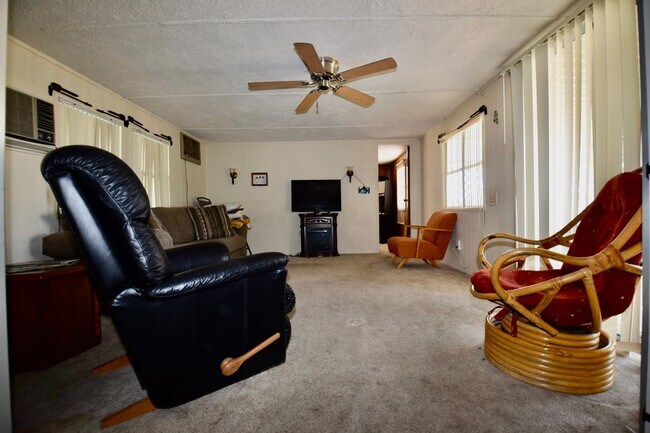 Foto del edificio - Prime Mesa location, 3 bed 2 bath home.