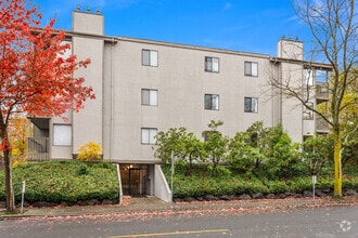 Building Photo - 4911 Fremont Ave N