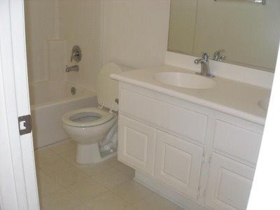 Foto del edificio - Nice 3 Bedroom/ 3 Bathroom Home in Moreno Valley!!!