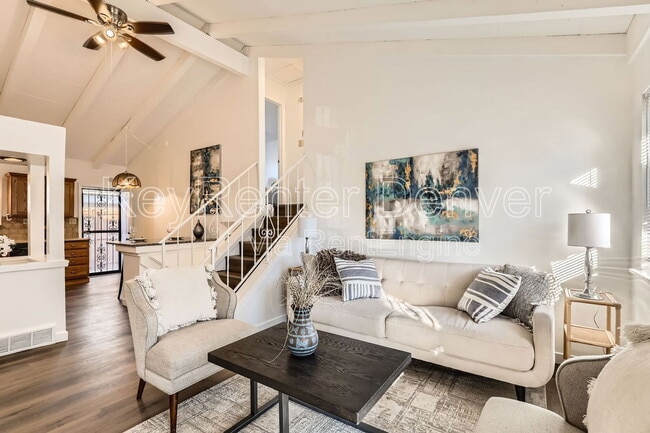Building Photo - 969 S Miller Way