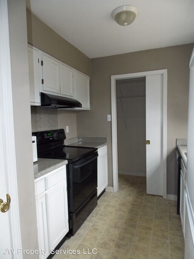 Foto del edificio - 2 br, 1.5 bath House - 518 Cedarwood Drive