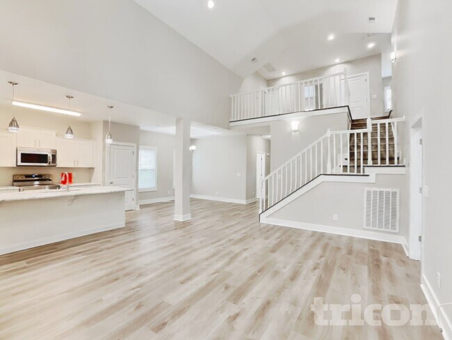 Foto del edificio - 1765 Bridgecrest Dr