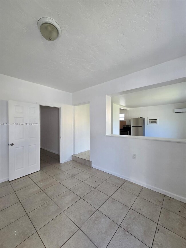 Foto del edificio - 1 bedroom in Hollywood FL 33020