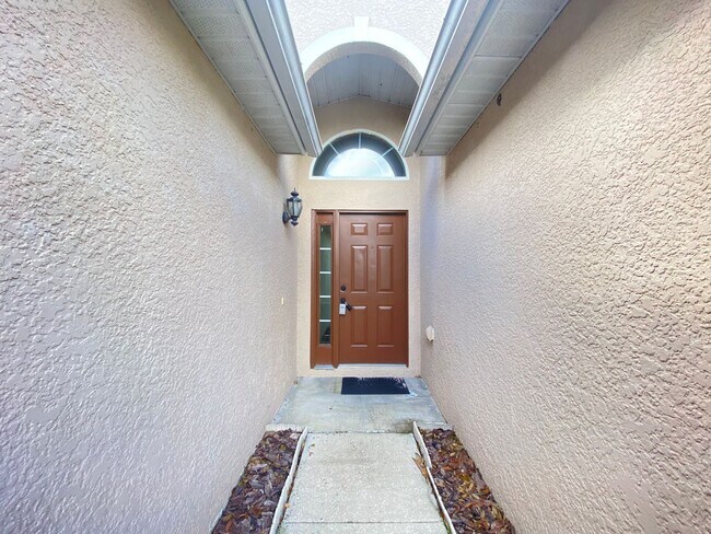 Foto del edificio - View this home today and Move in July 3rd!...