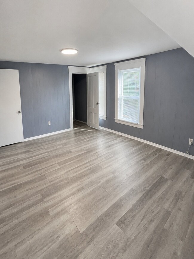 Building Photo - 510 Bernon St