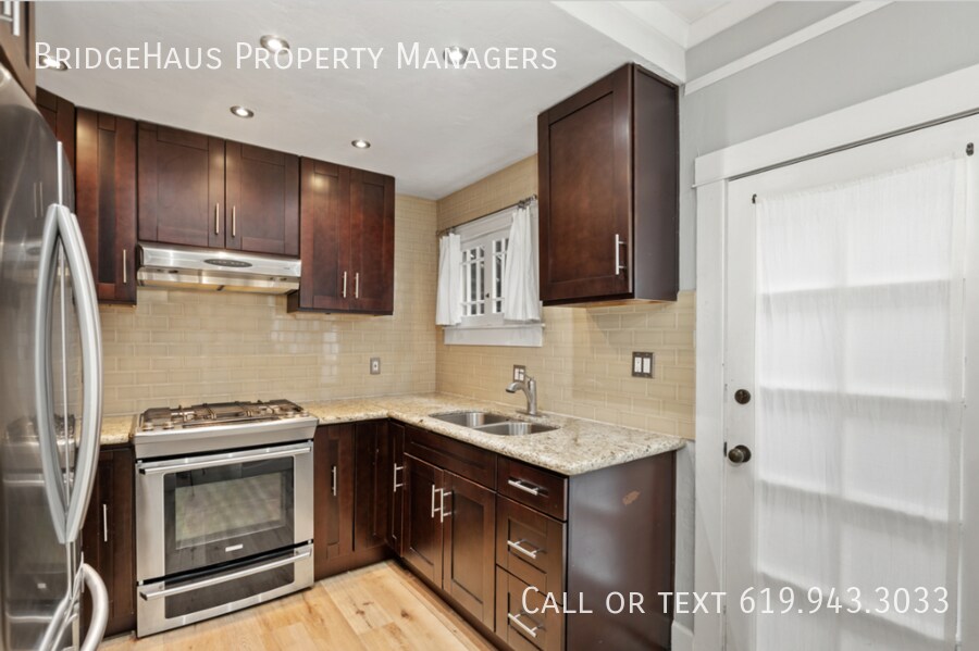 Primary Photo - Check out this spacious and charming studi...