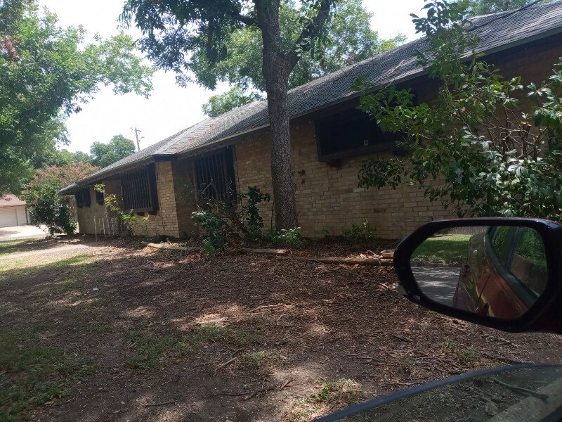 Primary Photo - 5512 Lake Highlands Dr