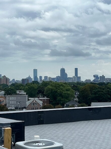 Foto del edificio - 365 Western Ave