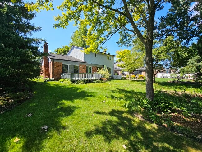 Building Photo - 44180 Richmond Ct