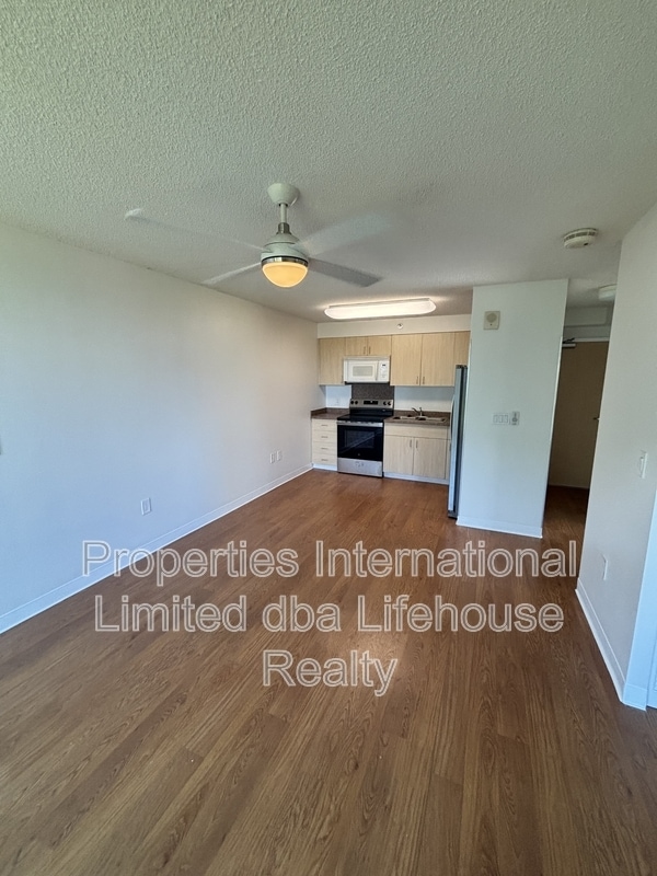 Building Photo - 94-979 Kau'Olu Place - 401