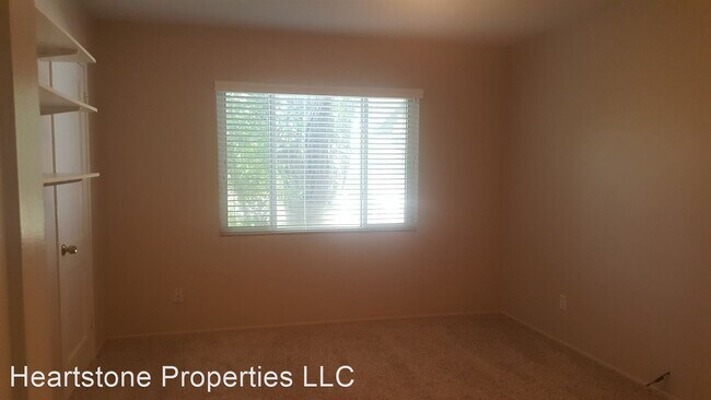 Building Photo - 3 br, 2 bath House - 1064 Tucson Street