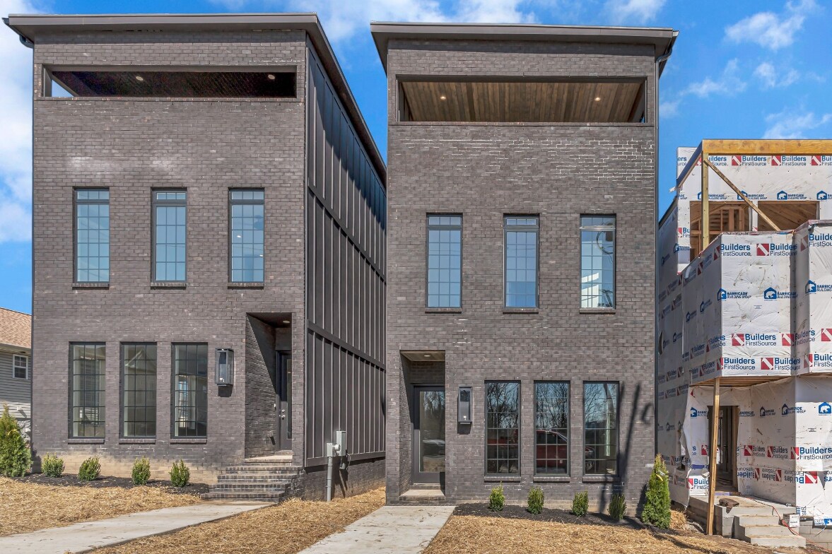 Foto principal - 2204 Batavia St