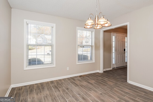 Foto del edificio - 6342 Milo Dr