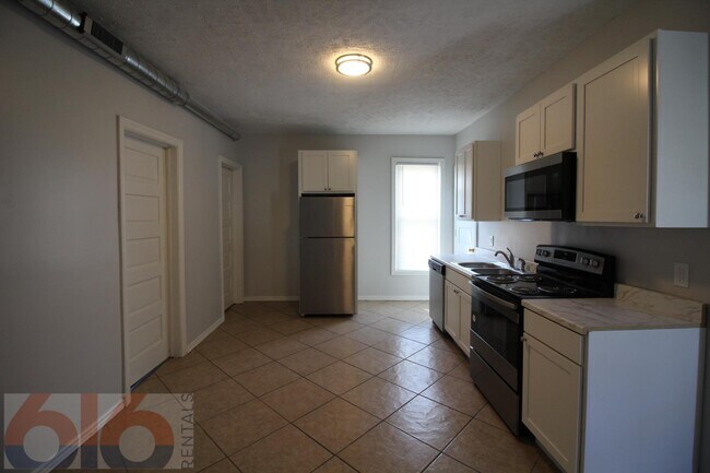 Foto del edificio - 27 National Ave SW