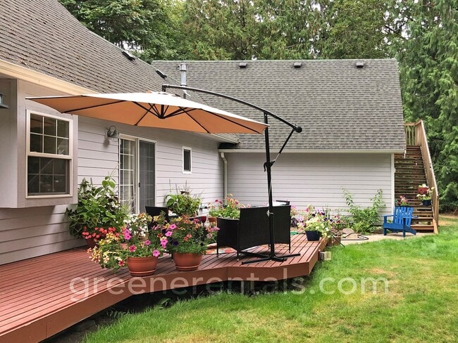 Building Photo - Coming Soon! Beautiful 3BR 2.5BA with Office and Bonus Living Space in West Olympia