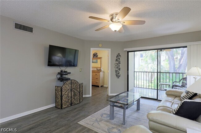 Foto del edificio - 15178 Parkside Dr