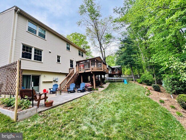 Foto del edificio - 12525 Hedges Run Dr