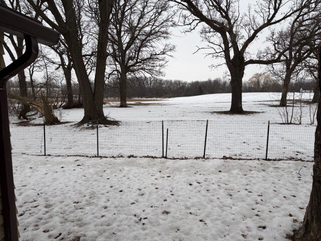 Foto del edificio - 713 Plainview Ln