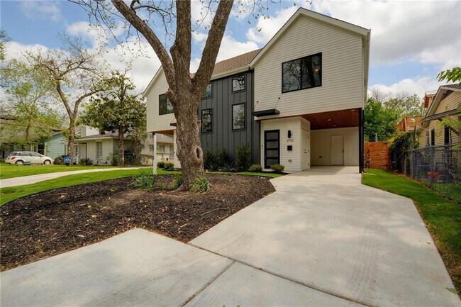Foto del edificio - 3703 Grayson Ln