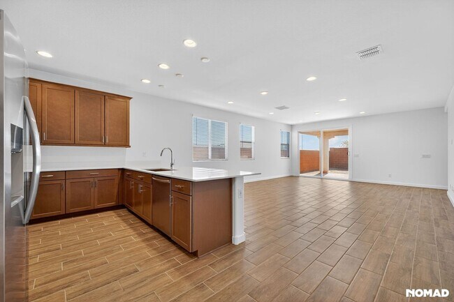 Building Photo - Modern New Built Home in Great Location!