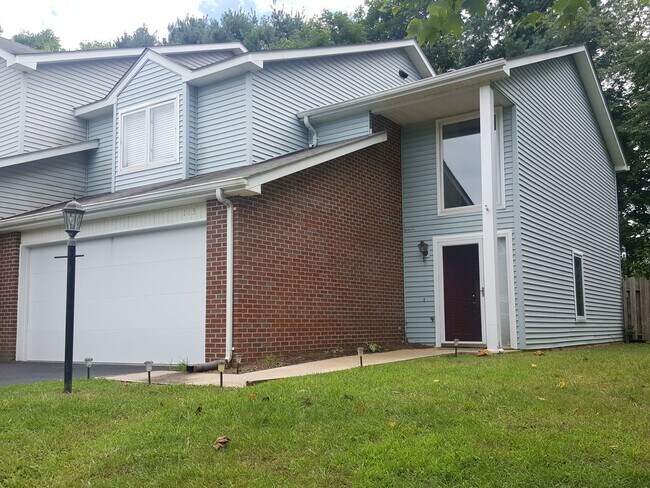 Foto del edificio - 113 Silverleaf Ln