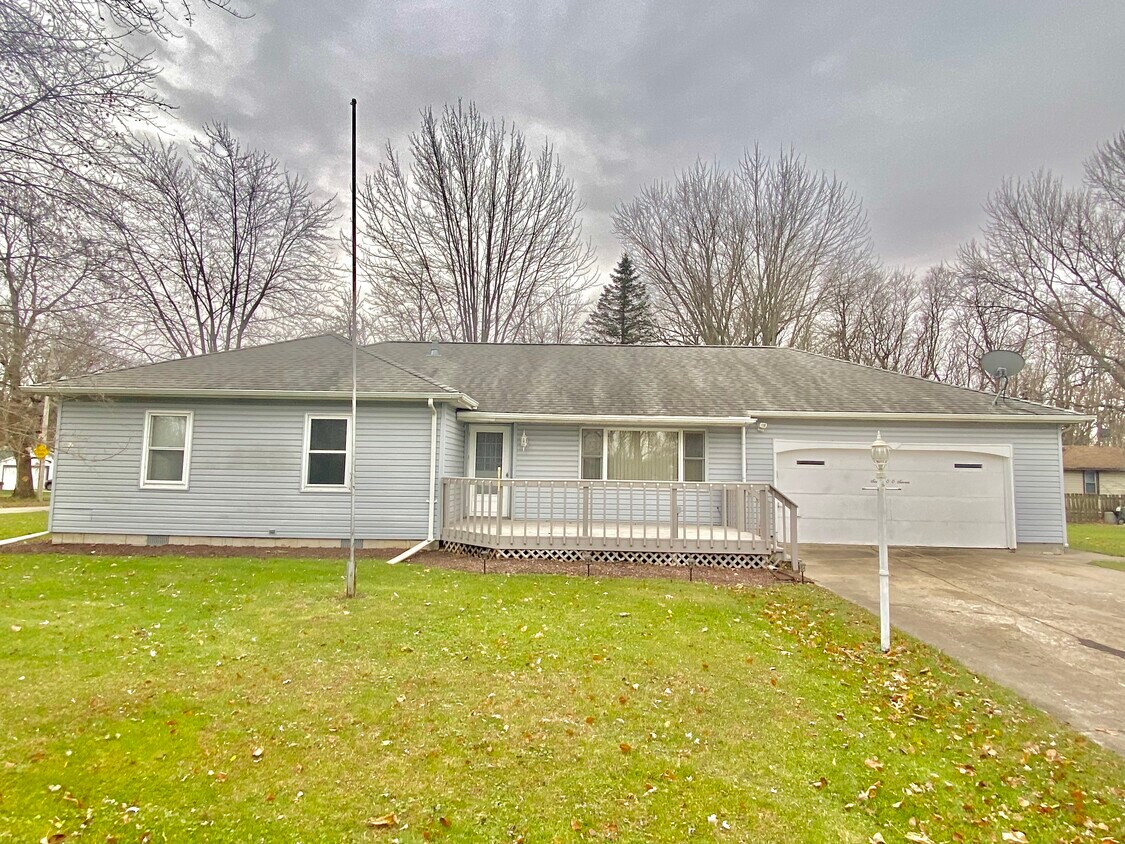 7007 W 134th Ave, Cedar Lake, IN 46303 House for Rent in Cedar Lake