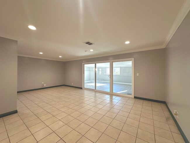 Foto del edificio - Remodeled Home in Santa Ana