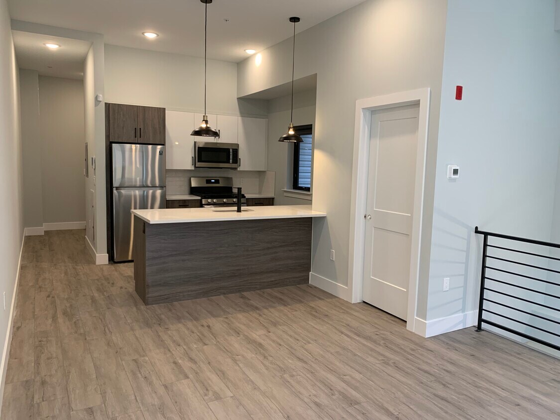 Kitchen Island - 845 N 15th St