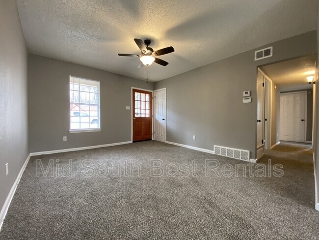 Building Photo - 5402 Breckenwood Dr