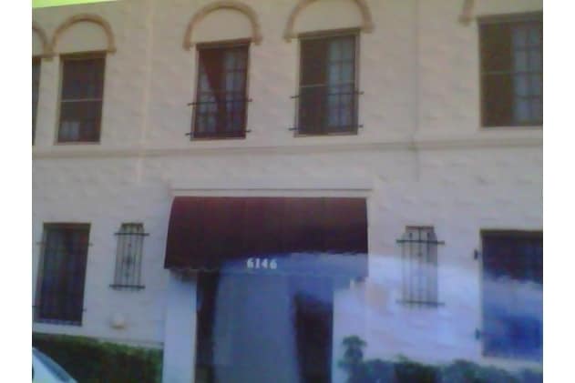 Building Photo - El Vine Apartments