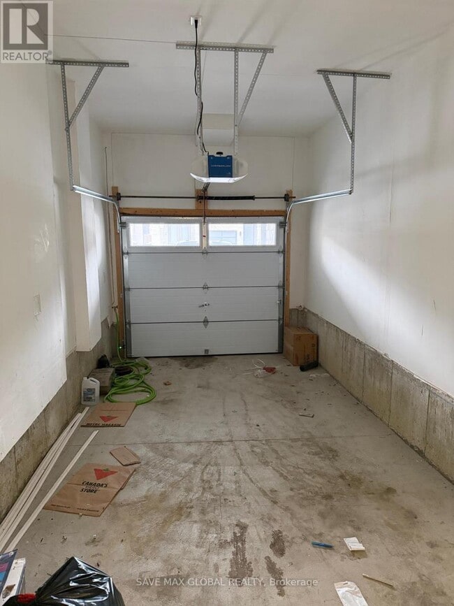 Building Photo - 16 Haydrop Rd