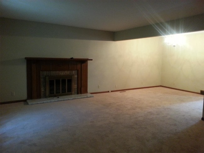 Building Photo - 1619 Prospect Ct