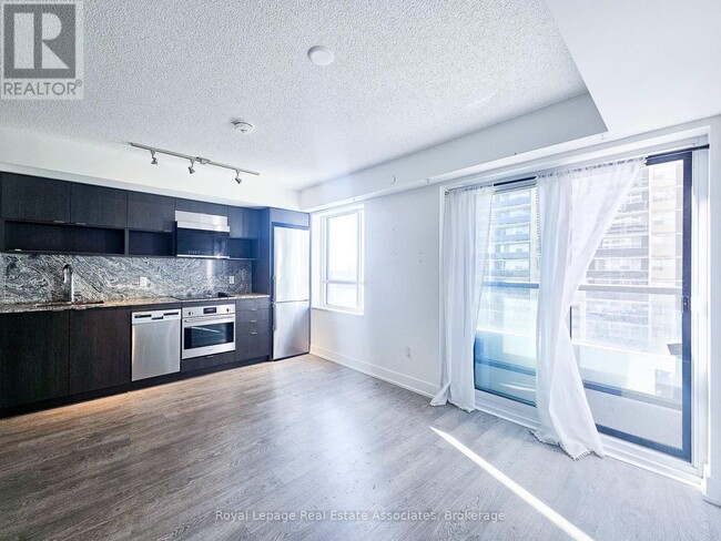 Building Photo - 9 Mabelle Ave