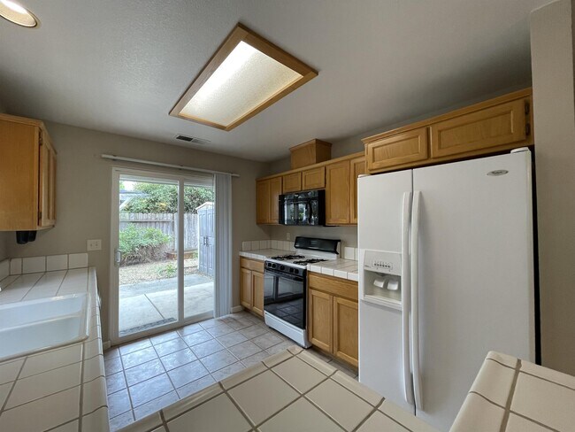Building Photo - 3051 Snowbird Dr