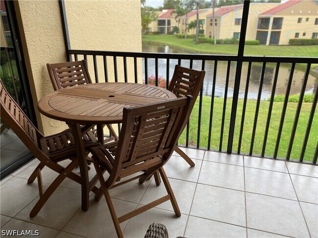 Foto del edificio - 559 Beachwalk Cir