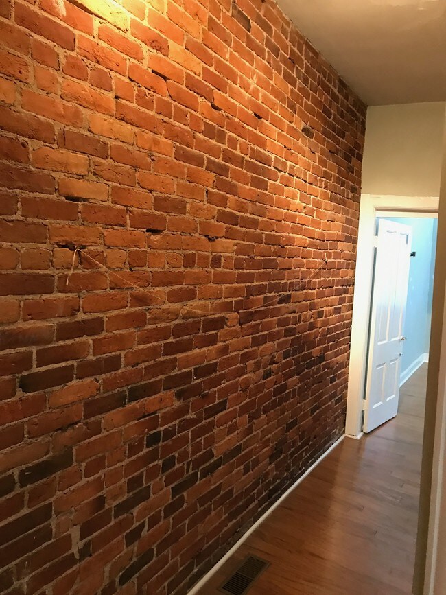 Foto del edificio - 1300 Grove Ave