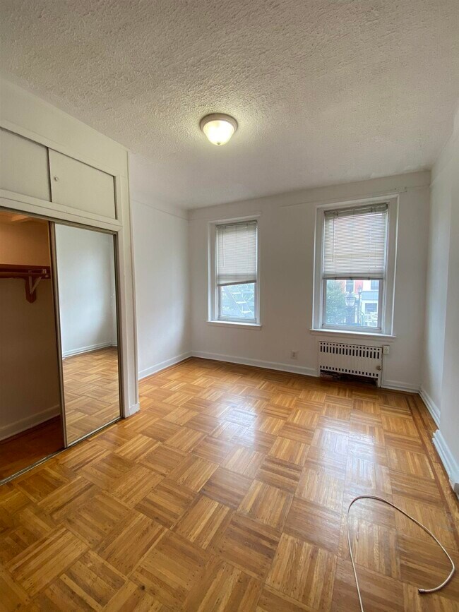 Foto del edificio - 410 Washington St