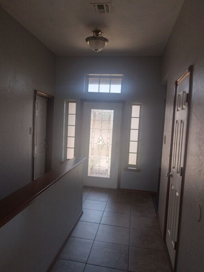 Foto del edificio - 902 NW 66th St