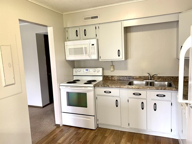 Foto del edificio - 2160 Edgewood Rd NW