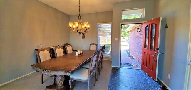 Foto del edificio - 5213 Valleydale Dr