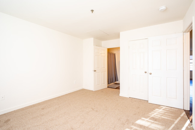 The Appomattox- 2br, 2ba - Terrace View Apartments