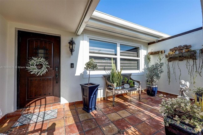 Building Photo - 8520 SW 87th Ave