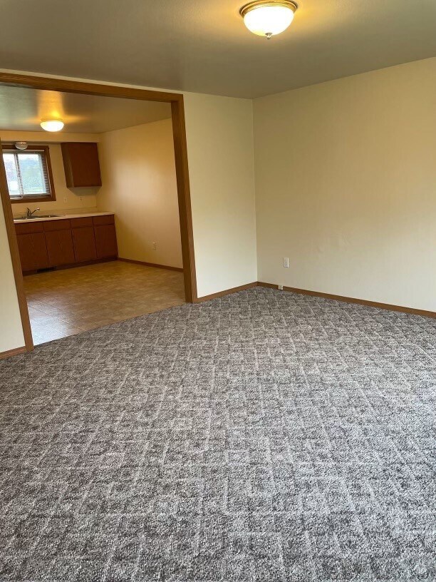 600 Steven Ave, Greenwood, WI 54437 Townhome Rentals in Greenwood WI