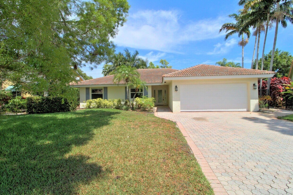 949 Greensward Ln, Delray Beach, FL 33445 House for Rent in Delray