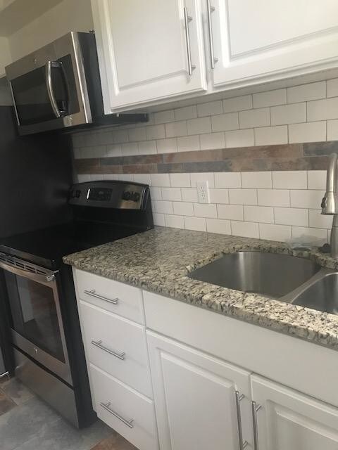 Building Photo - 542 Palmetto St #4