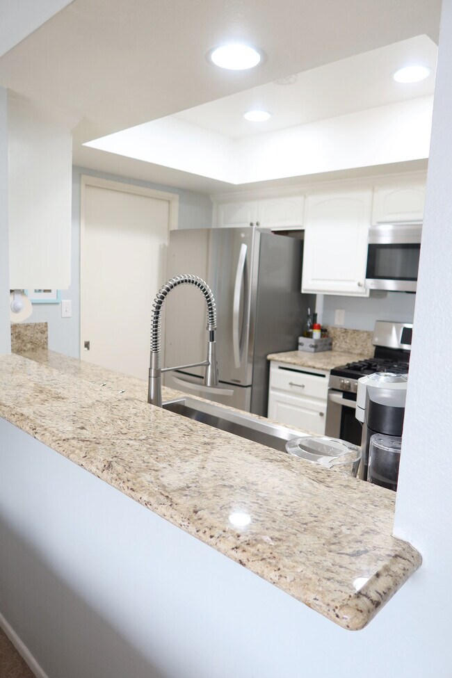 Foto del edificio - 13252 Salmon River Rd