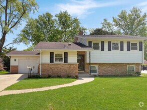 Building Photo - 207 S Illinois Dr