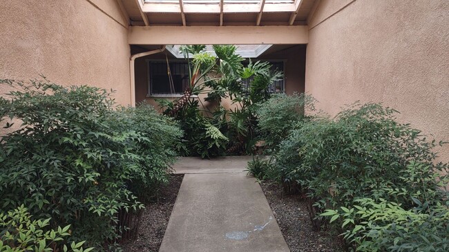 Photo - 965 Johnfer Way House