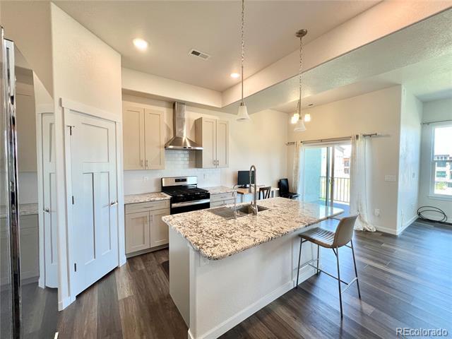 Building Photo - 5755 Villa Lorenzo Dr