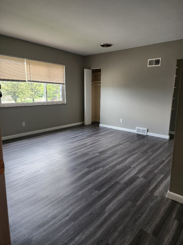 Foto del edificio - 4801 Madison Rd